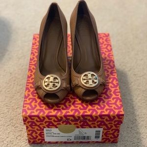 Used Tory Burch Leticia Wedges